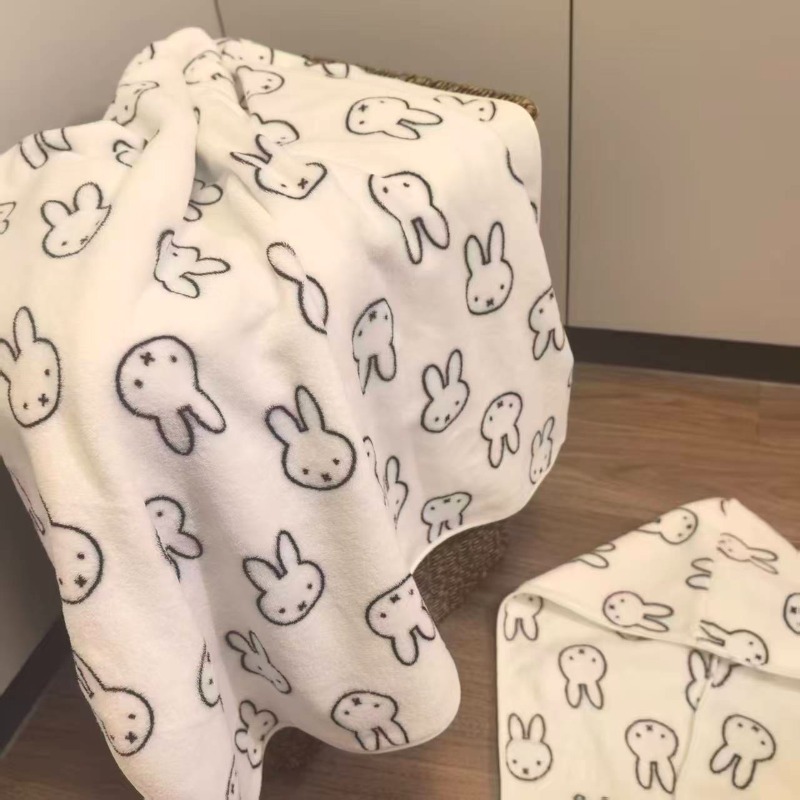 منشفة حمام بسيطة على شكل أرنب  - مراجعة Home Edit Bathroom وسعره