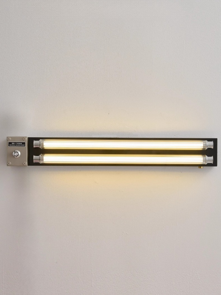 مصباح جداري بتصميم باوهاوس، مص - مراجعة Home Bathroom Lighting Design وسعره